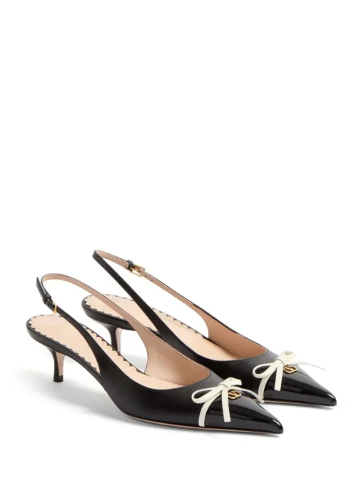 VALENTINO GARAVANI Pumps with bow